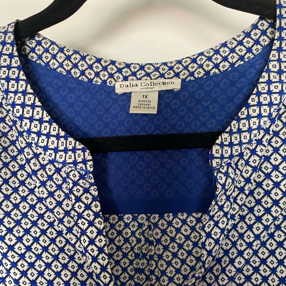 Blue Patterned Blouse - Picture 3 of 4